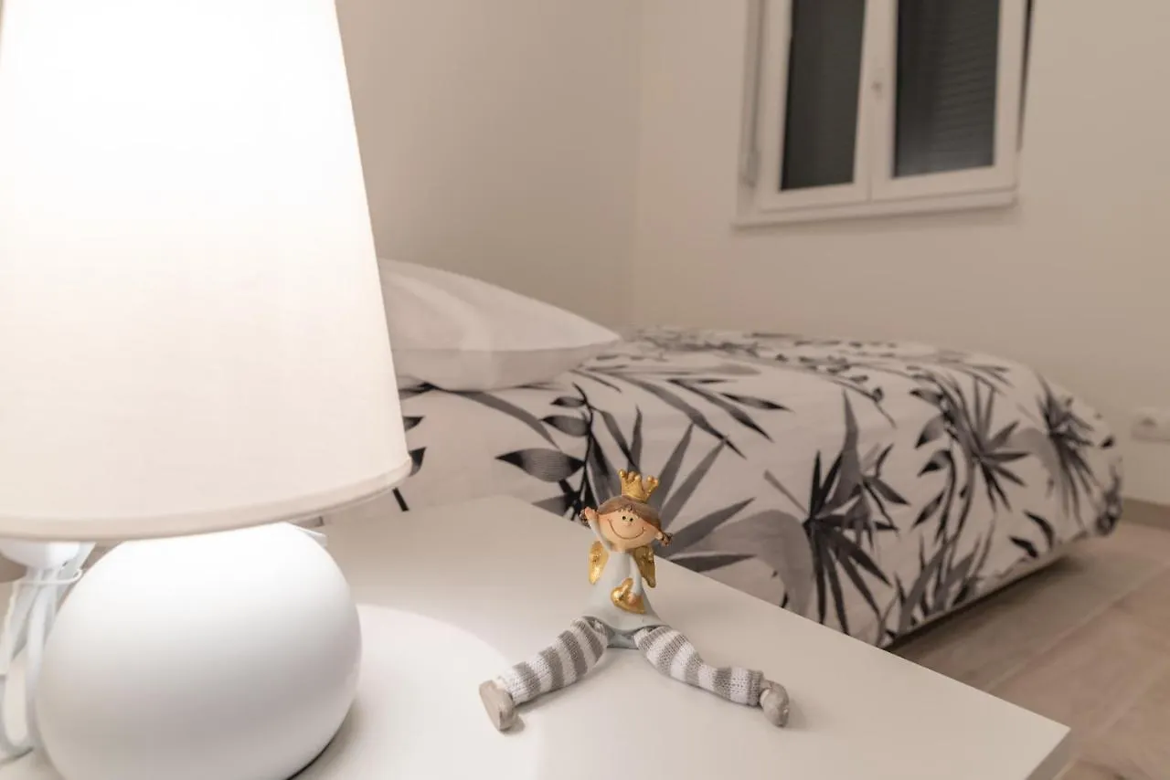 Apartman Pjer Trogir Kroatien